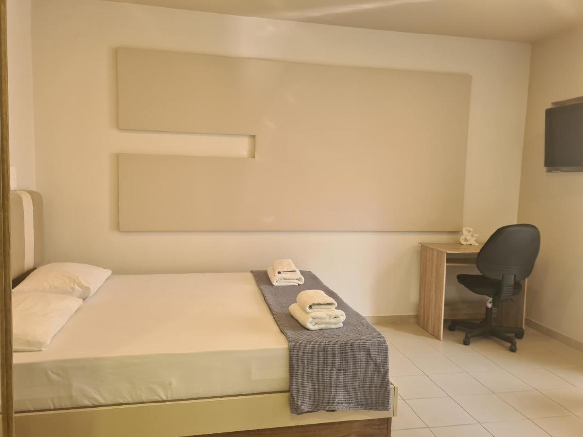 Sergios Apartments 1 アレクサンドルポリス エクステリア 写真